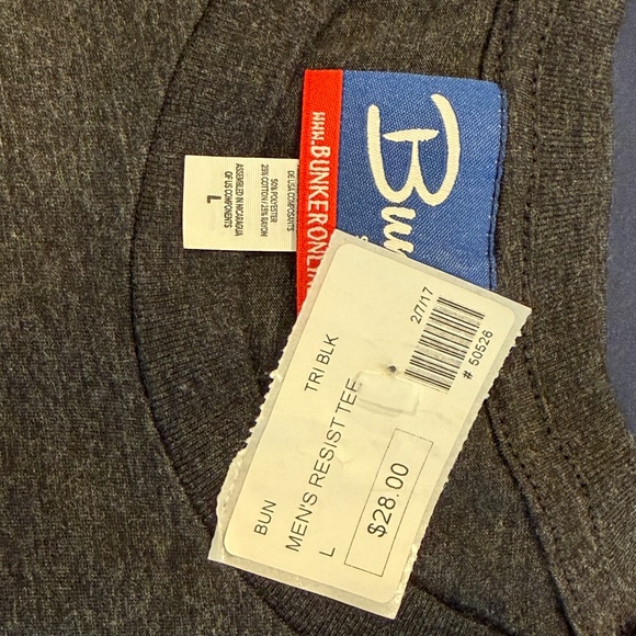 NWT Resist T-Shirt (Color Gray Heather, Size Large) - Picture 2 of 2